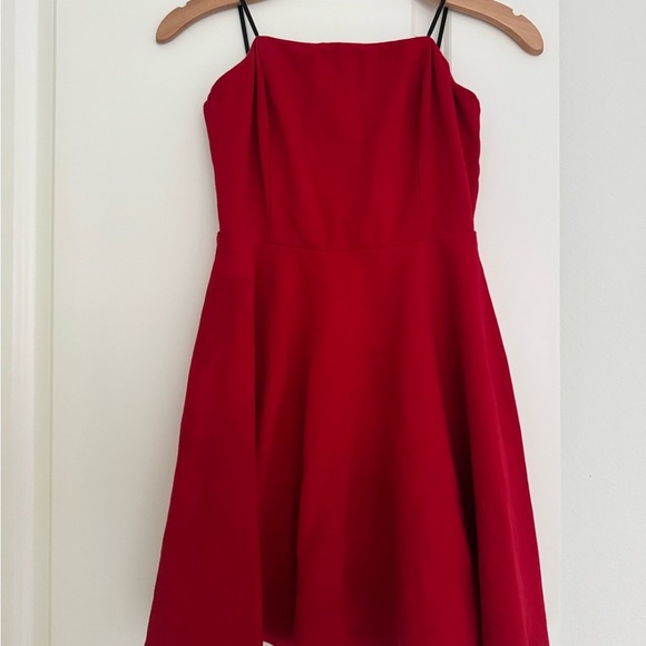 Lulus women’s About a Twirl Red Strapless Skater mini dress size medium - Picture 8 of 9